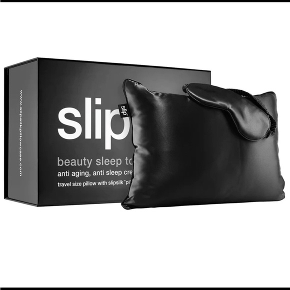 Beauty To Go! 2-Piece Silk Travel-Size Pillow & Sleep Mask Set 😴😴💤👸 - Picture 6 of 6